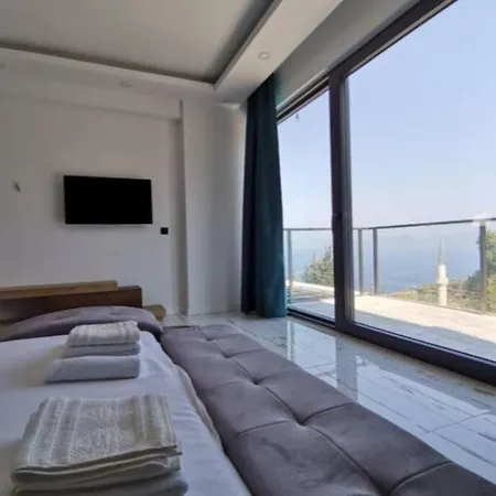 Rosy Sunset Villa