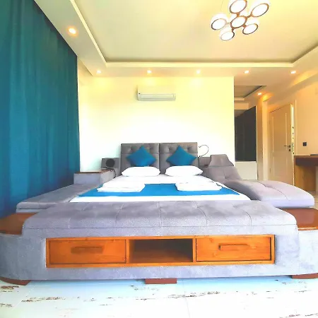 Rosy Sunset Villa *